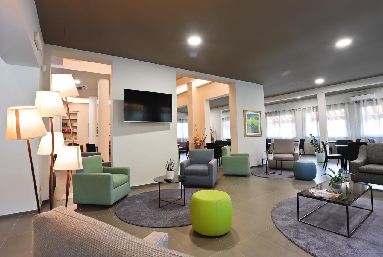 Hotel Grifone 프린시피나 아 마레 외부 사진